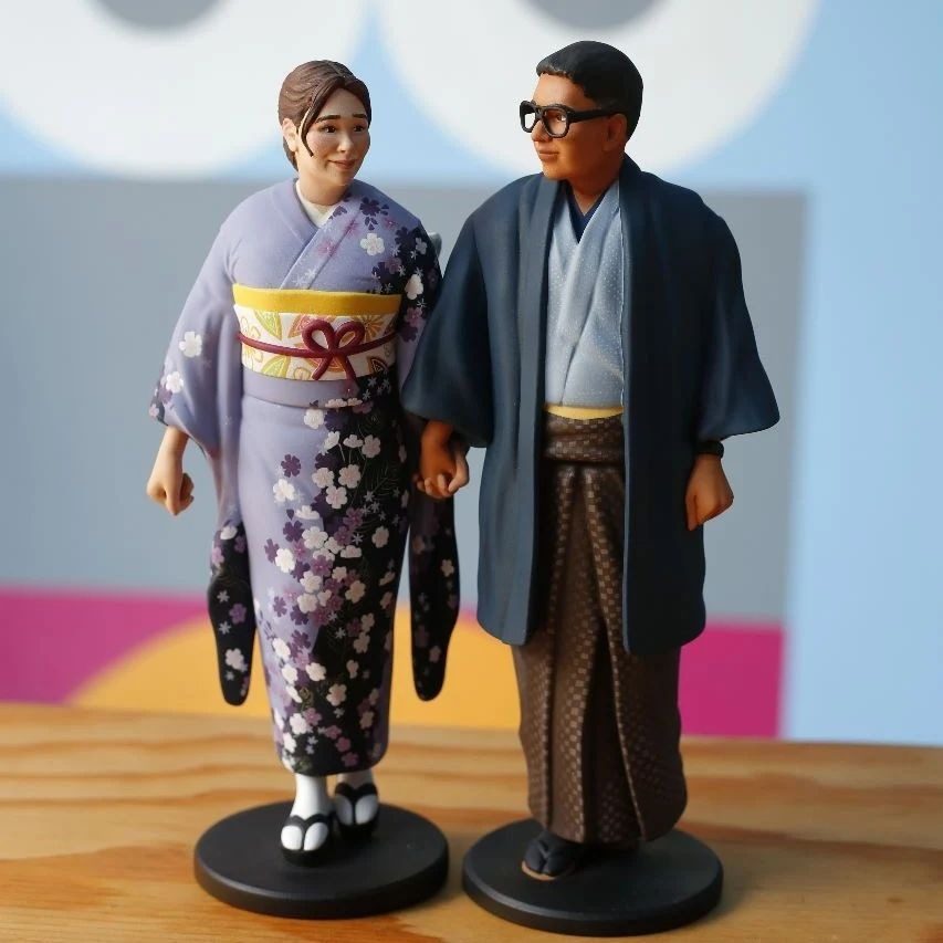 Figura realista de pareja con kimono pintado a mano color por color, Haxu3D